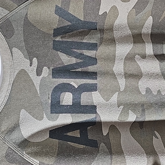 Army camo graphic sweatshirt.  Size XXL. Some wear. But very cozy and soft. - Picture 2 of 6